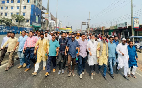 শেখ হাসিনাকে গ্রেফতার ও সারাদেশে আওয়ামী সন্রাস নৈরাজ্যের প্রতিবাদে  রাজধানীর ডেমরায় বিএনপির বিক্ষোভ 