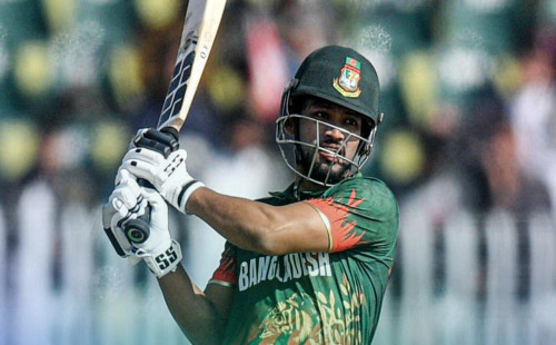 আইসিসি চ্যাম্পিয়ন্স ট্রফিতে বড় আশা নিয়ে গিয়েছিল বাংলাদেশ। 