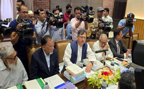 বিএনপি সংস্কার নিয়ে সিরিয়াস হওয়ার কারণেই ঐকমত্য তৈরিতে আলোচনা সালাহউদ্দিন আহমেদ 