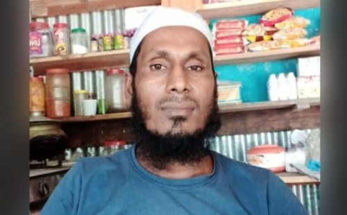 নিজের স্ত্রী ও শাশুড়িকে কুপিয়ে হত্যা, ঘরে আগুন দিয়ে পালালেন স্বামী
