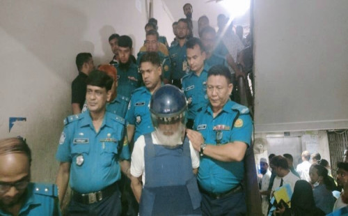 কারাগার থেকে টেন্ডার বিজ্ঞপ্তির কাগজ আনলেন হাজী সেলিম