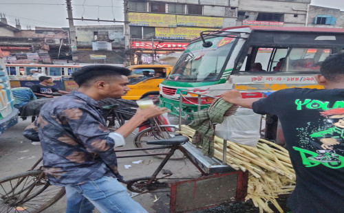 মৌসুমের সর্বোচ্চ তাপমাত্রায় পুড়ছে রাজধানী ঢাকা 