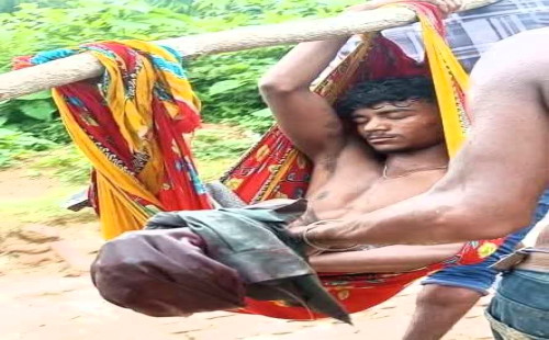 বান্দরবান সীমান্তে স্থল মাইন বিস্ফোরণে যুবকের পা বিচ্ছিন্ন