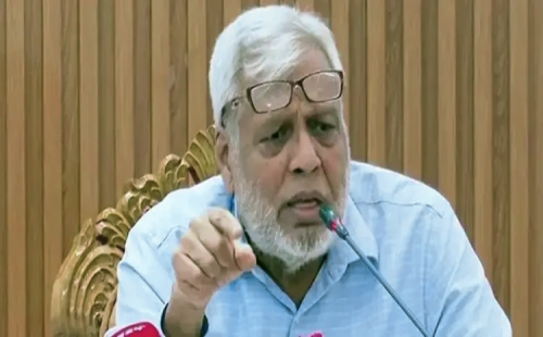বেসরকারি প্রতিষ্ঠান থেকে  নির্ভরশীলতা কমাতে এলপিজি আমদানির অনুমতি পেয়েছে বিপিসি 