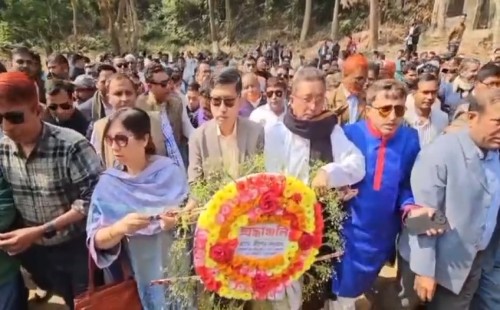 শহীদ রাষ্ট্রপতি জিয়াউর রহমানের ১ম সমাধি স্মৃতি সৌধে পুষ্পস্তবক অর্পণের মধ্য দিয়ে দীপেন দেওয়ানের প্রচারণা শুরু 