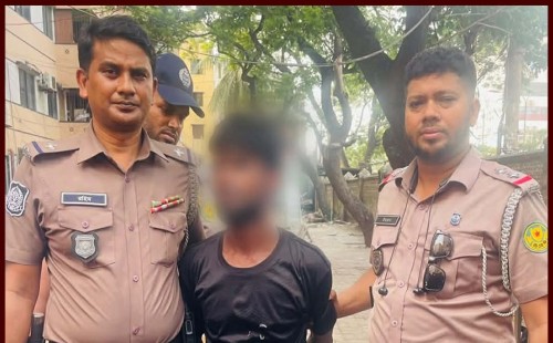 ​নারীর কান ছিঁড়ে স্বর্ণের দুল ছিনতাই: সার্জেন্টের সাহসিকতায় ছিনতাইকারী আটক 