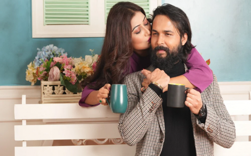 ২৪ হলে আদর-প্রকৃতির ‘যন্ত্রণা’ 