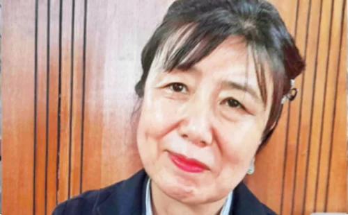 আদালতের বারান্দায় বিদেশিনীর ২০ বছর 