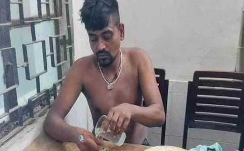 ঢাবির হলে চোর সন্দেহে গণপিটুনিতে যুবক নিহত 