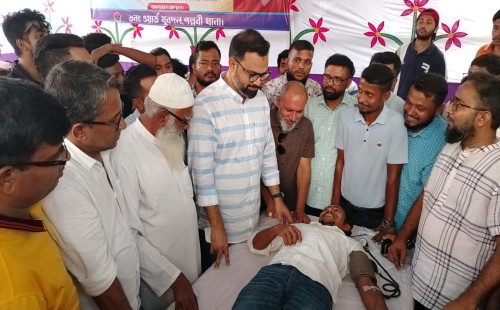 শেখ হাসিনা বাংলাদেশকে গণকবরে পরিনত করেছে- আমিনুল হক। 