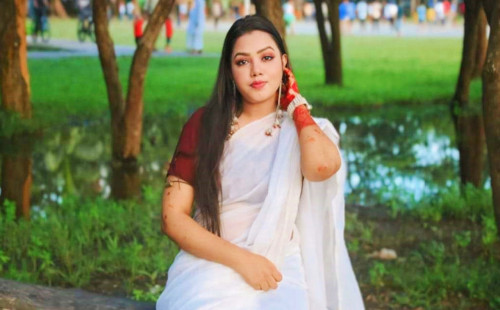 শখের পুরুষ জন্য গলায় ফাঁস লাগিয়ে আত্মহত্যা আফরোজা আক্তার খাদিজা 