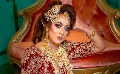 অভিনেত্রী নাবিলা অন্যরকম। 