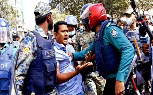 পুলিশের সঙ্গে নামাজের পর থেকে শুরু হয়ে হিযবুত কর্মীদের এ ধাওয়া-পাল্টা ধাওয়া 