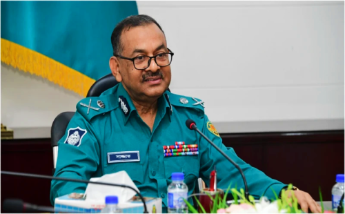 আইন নিজের হাতে তুলে নেবেন না ডিএমপি কমিশনার শেখ মো. সাজ্জাত আলী 