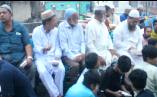যাত্রাবাড়ীতে ইফতার ও দোয়া মাহফিল অনুষ্ঠান  পালিত হয়েছে 
