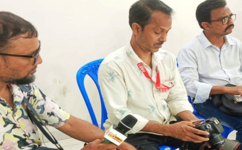 ঈদকে কেন্দ্র করে ‘আবেগকে’ পেছনে রেখে গণমাধ্যমকর্মীদের ভাবতে হয় 