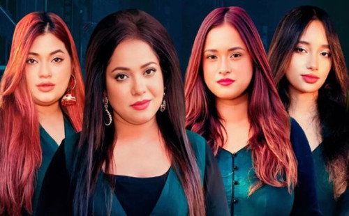 ডলি সায়ন্তনীর একটি গানে সহশিল্পী হলেন তারই তিন কন্যা 