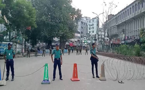 নিরাপত্তা ব্যবস্থা ঢেলে সাজিয়েছে আইনশৃঙ্খলা বাহিনী, সজাগ রয়েছেন