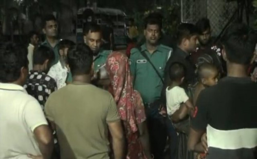 টঙ্গীতে শত্রুতার জেরে (আধিপত্য বিস্তারকে) এক যুবককে কুপিয়ে হত্যা 