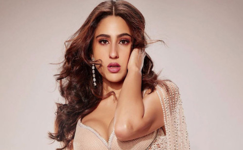 সশস্ত্র গোষ্ঠীর হামলায় প্রাণ হারায় বহু পর্যটক    সমবেদনা প্রকাশ করেছেন অভিনেত্রী সারা আলি খান 