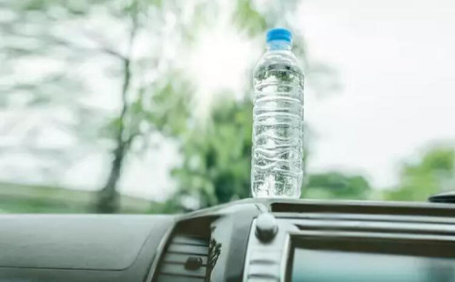 পানির বোতল হতে পারে গাড়িতে আগুন লাগার কারণ 