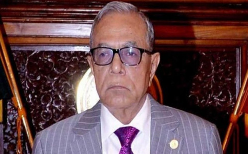 বংলাদেশ পুলিশের ইমিগ্রেশন কর্মকর্তা প্রত্যাহার, দুই জন বরখাস্ত