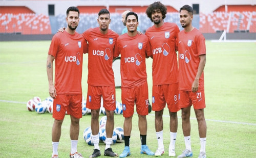 বাংলাদেশের দলে প্রবাসী বাড়ায় খুশি জামাল ভূঁইয়া 