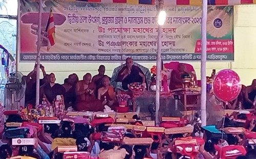 কাপ্তাইয়ে বরইছড়ি সার্বজনীন  বৌদ্ধ বিহারে সর্ববৃহৎ কঠিন চীবর দানোৎসব সম্পন্ন,হাজারো পূণ্যার্থীর ঢল 