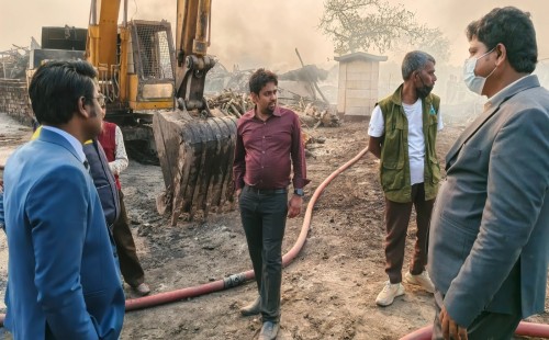 খুলনায় পরিবেশ অধিদপ্তরের অভিযানে অবৈধ ইটভাটা ও কয়লা চুল্লি  ধ্বংস 